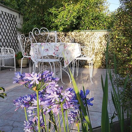 La Roseliere Maison Plain Pied Confortable Belle Decoration Jardin Magnifique 10 Mn A Pied Centre Ville Bayeux Proche Plages Du Debarquement Dış mekan fotoğraf
